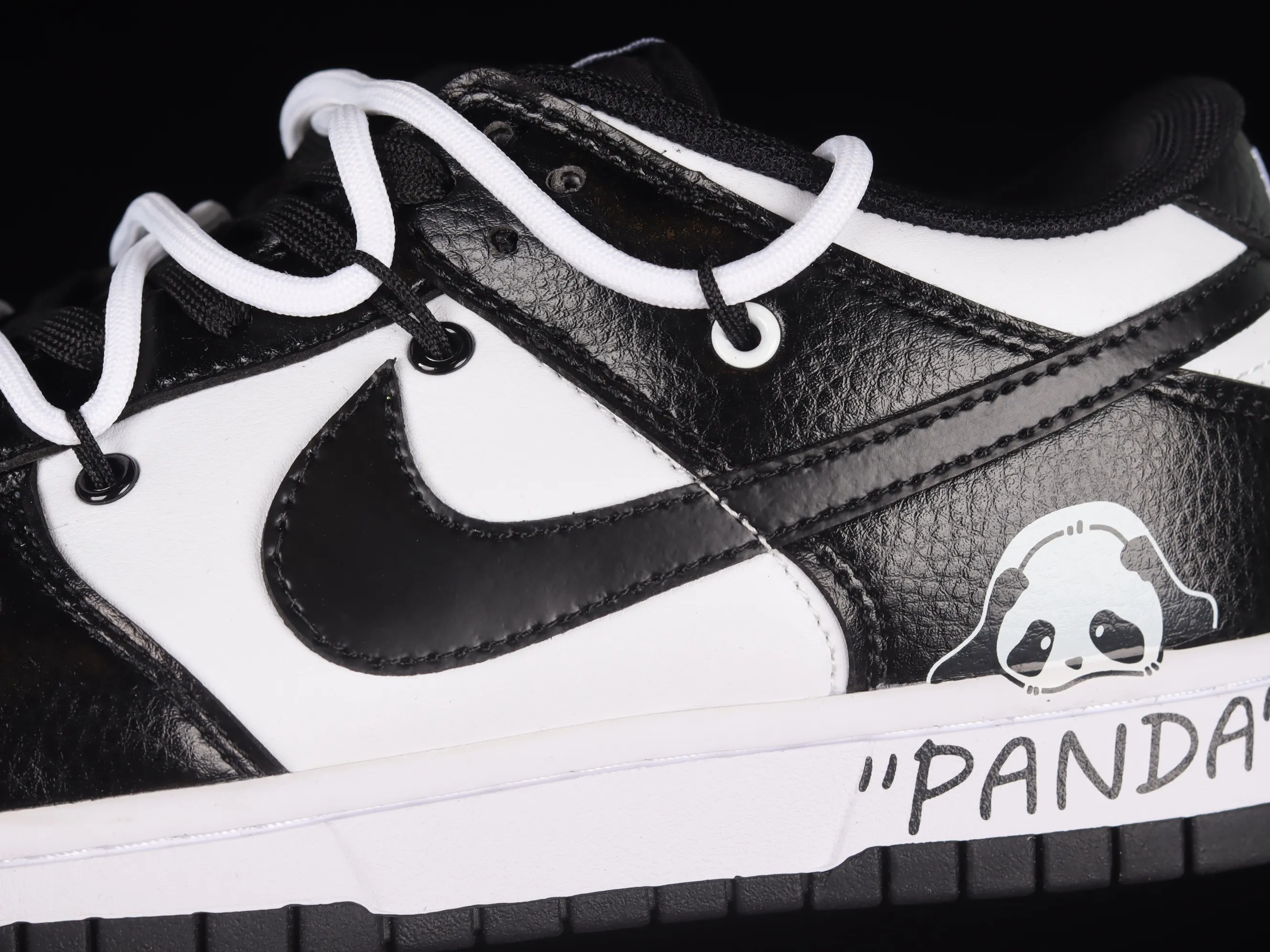 All Categories Nk SB Dunk Series Nk SB Dunk Low Low-top sneakers Nk Dunk Low "Black" Panda style Customized version of deconstructed shoelace graffiti low-top sneakers DD1391-100